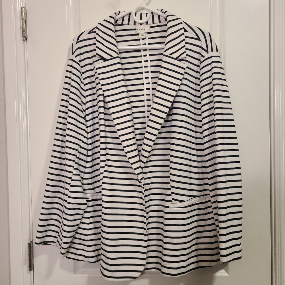 Ava & Viv Blazer Size 3X